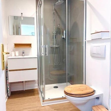 Appartement Au Coeur De Granville Bagian luar foto